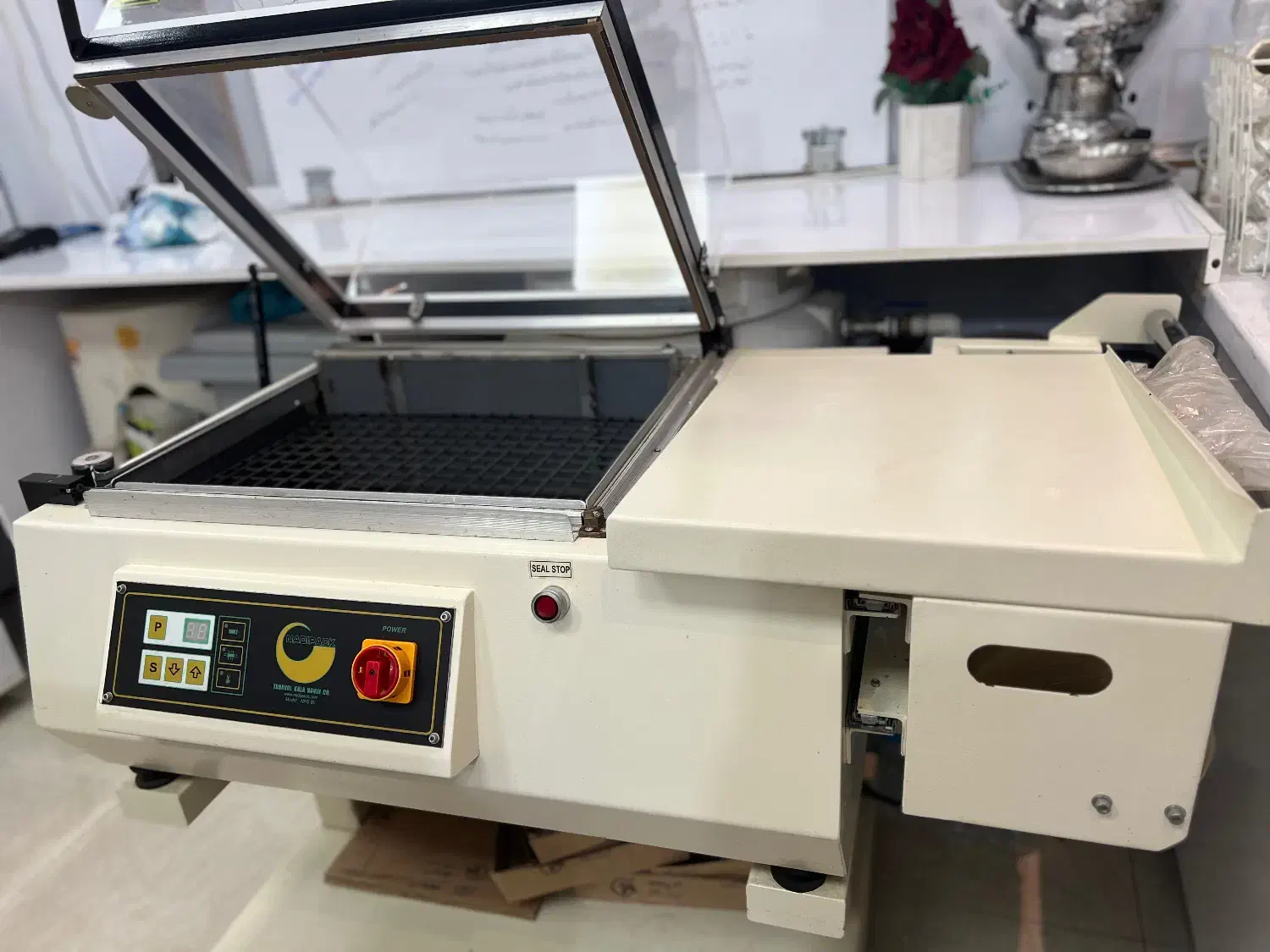 دستگاه پرس و پک نادی|فروشگاه و مغازه|رشت, حسین آباد|دیوار