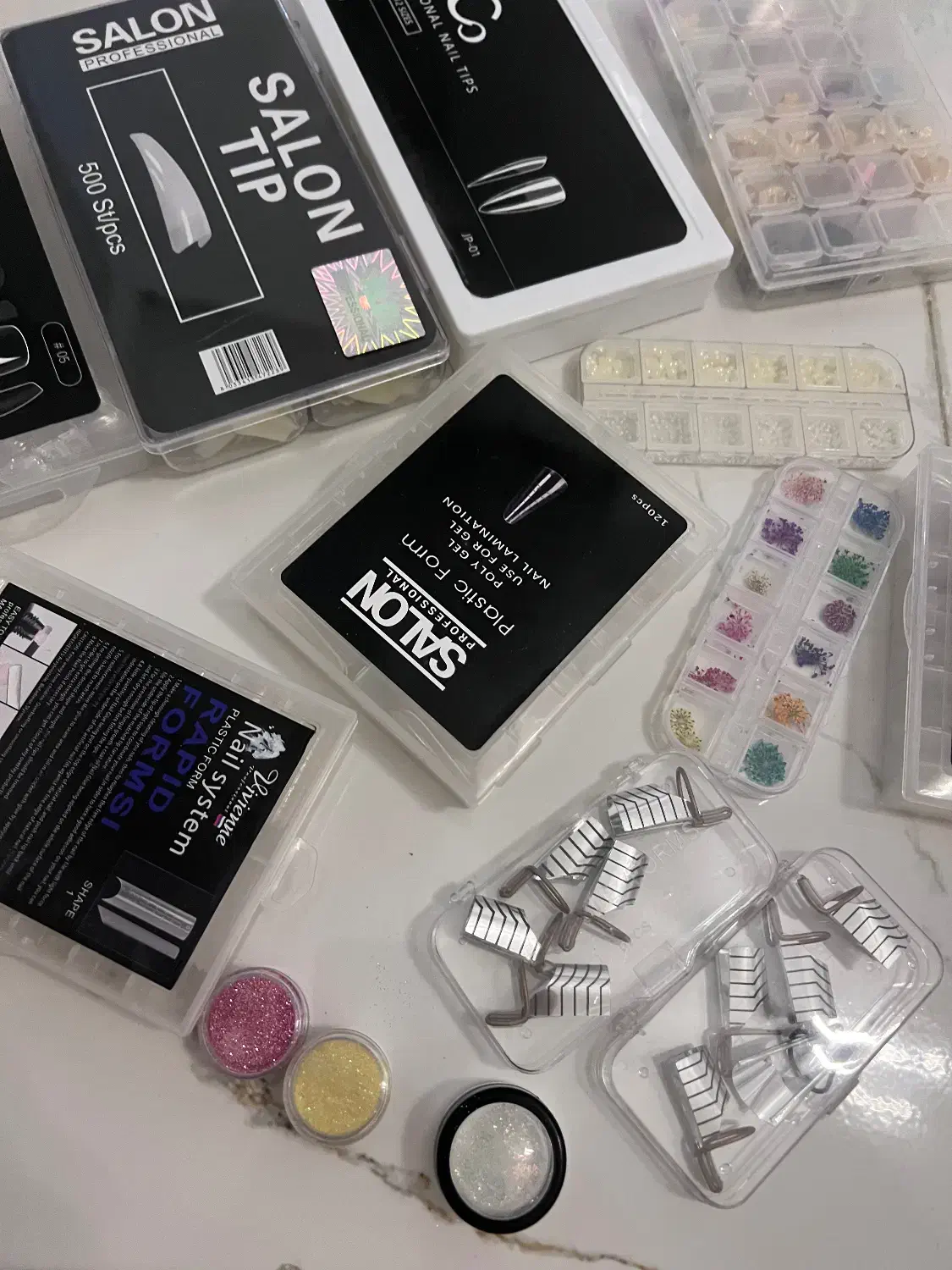 لوازم کاشت ناخن نو|آرایشگاه و سالن‌های زیبایی|قرچک, شهرک الحدید|دیوار