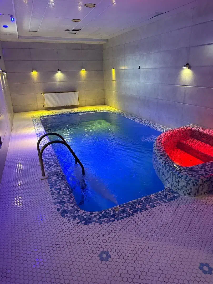 ویلای استخردار ویو به دریا|اجارهٔ کوتاه‌مدت ویلا و باغ|فریدون‌کنار, |دیوار