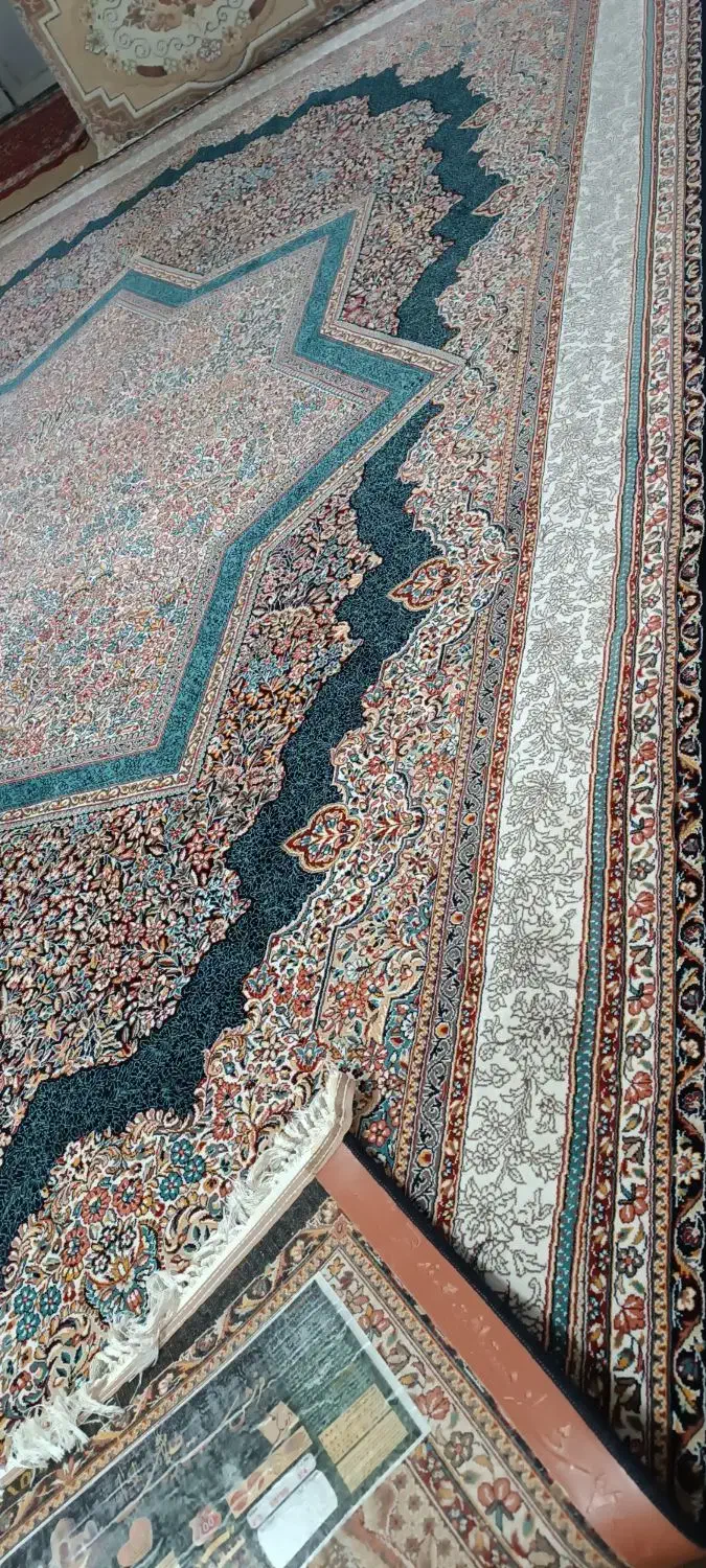 فرش 9|فرش|رشت, دخانیات|دیوار