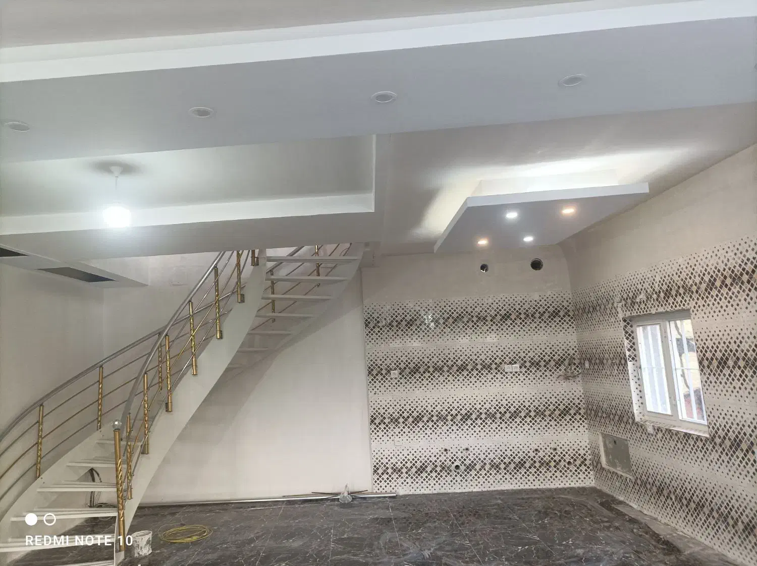 پیمانکاری ساختمان ویلا بنای کاشیکاری بنای  صوفیان|خدمات پیشه و مهارت|صوفیان, |دیوار