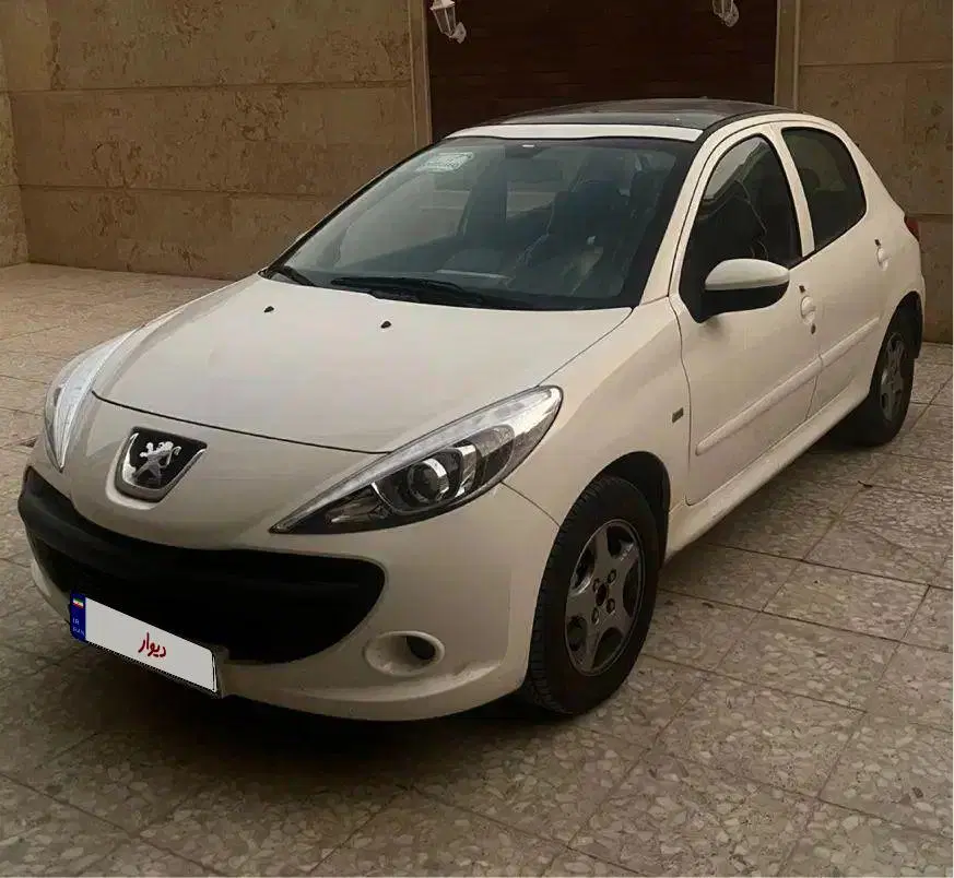 ۲۰۷ اتوماتیک سقف شیشه ای ۱۴۰۳ برج ۱۲ تحویل|خودرو سواری و وانت|اهواز, کیانپارس |دیوار