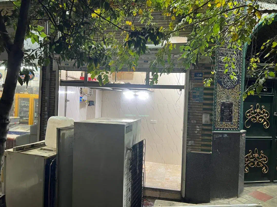 مغازه نقلی ۱۰ متری بر خیابان اصلی دشت آزادگان|اجارهٔ مغازه و غرفه|تهران, جوادیه|دیوار