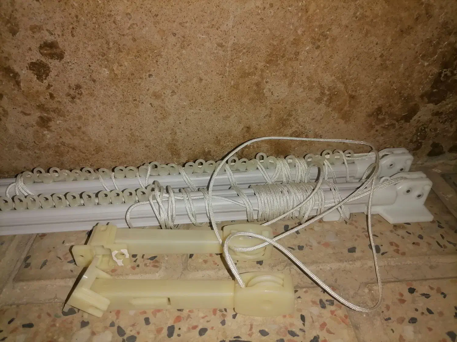 چوب پرده ریلی|پرده، رانر، رومیزی|کرج, کارخانه قند|دیوار