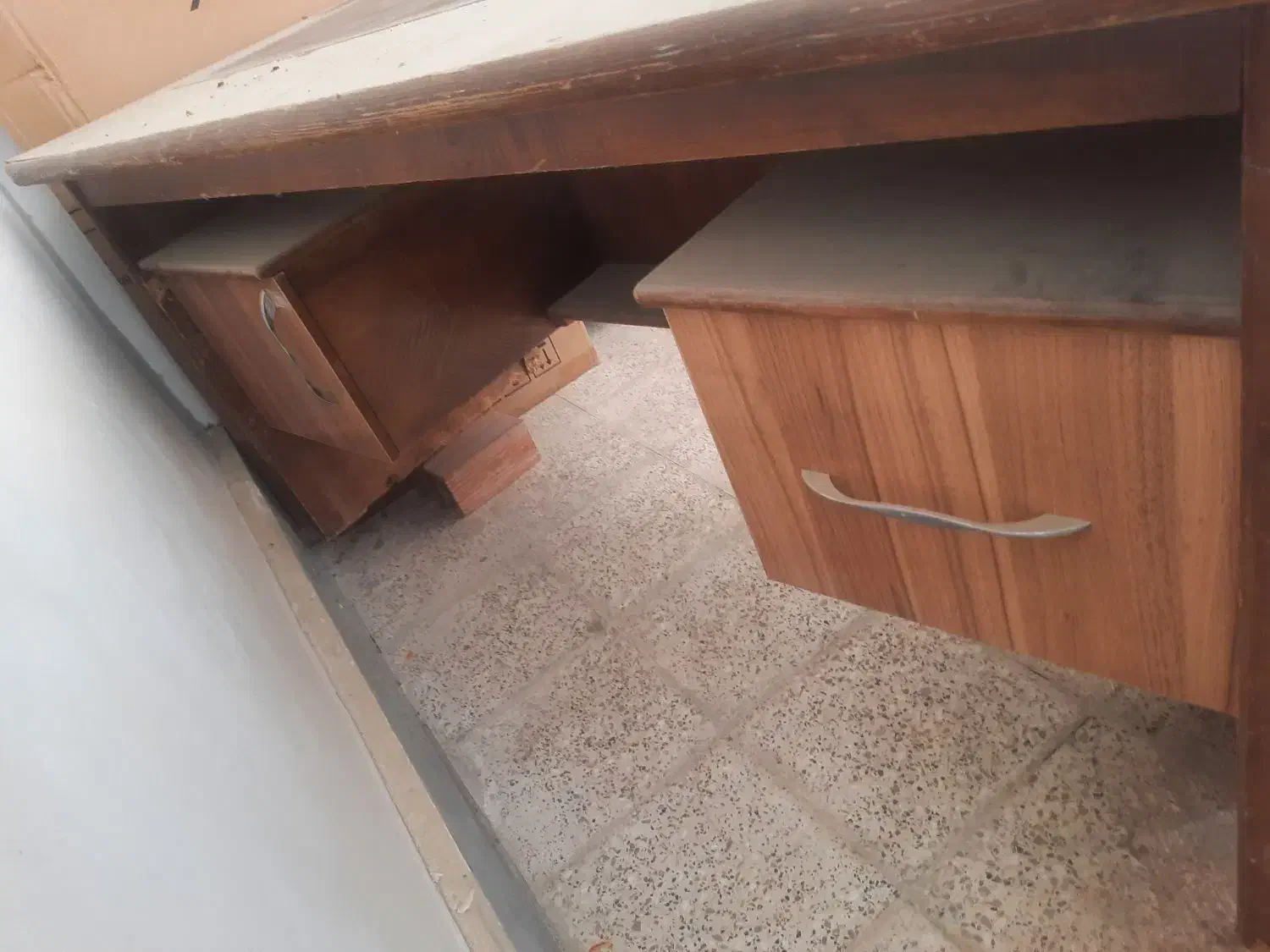 میز چوبی|میز تحریر و کامپیوتر|بجنورد, |دیوار