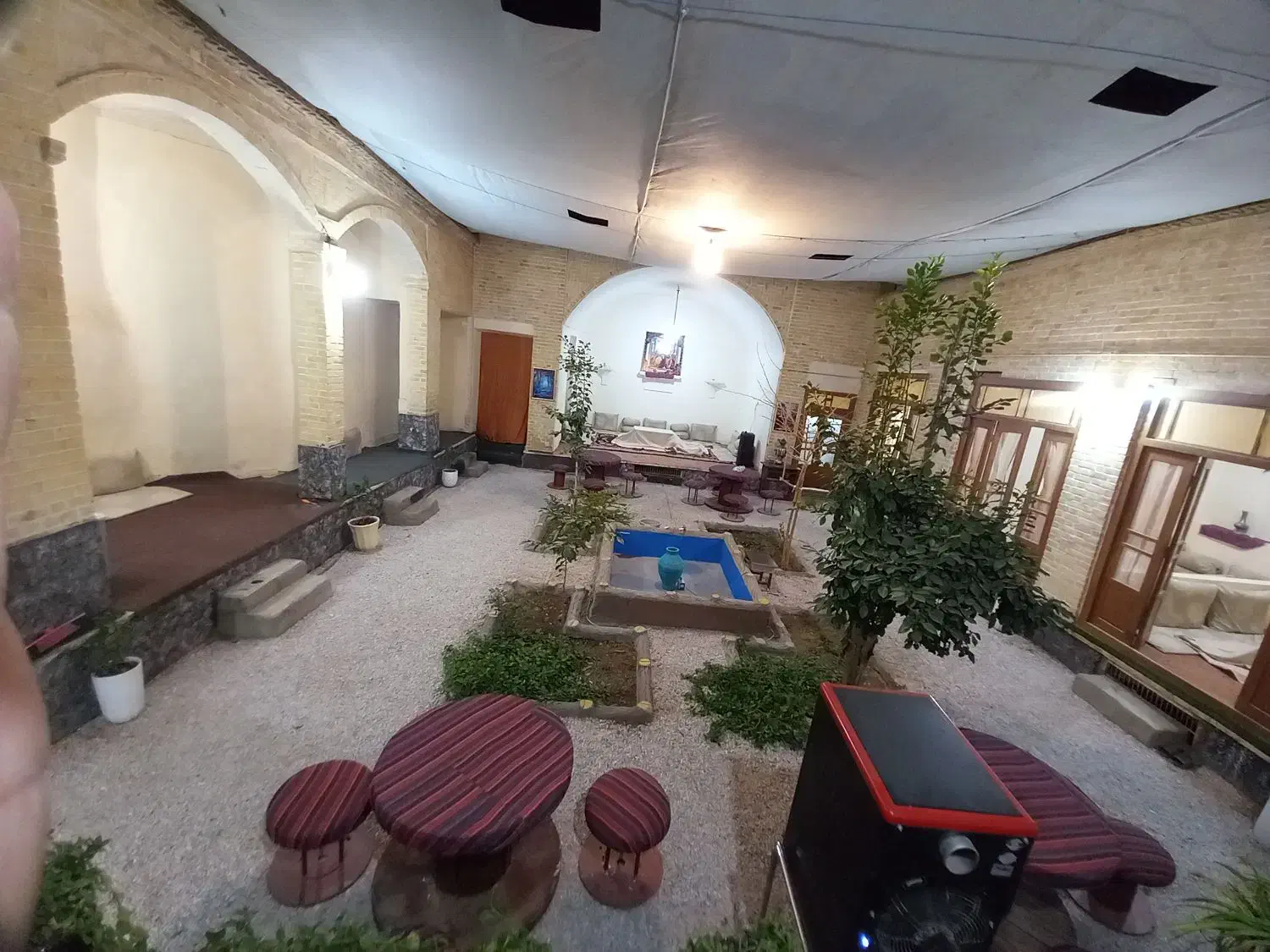 خانه سنتی اجاره روزانه|اجارهٔ کوتاه‌مدت ویلا و باغ|یزد, |دیوار