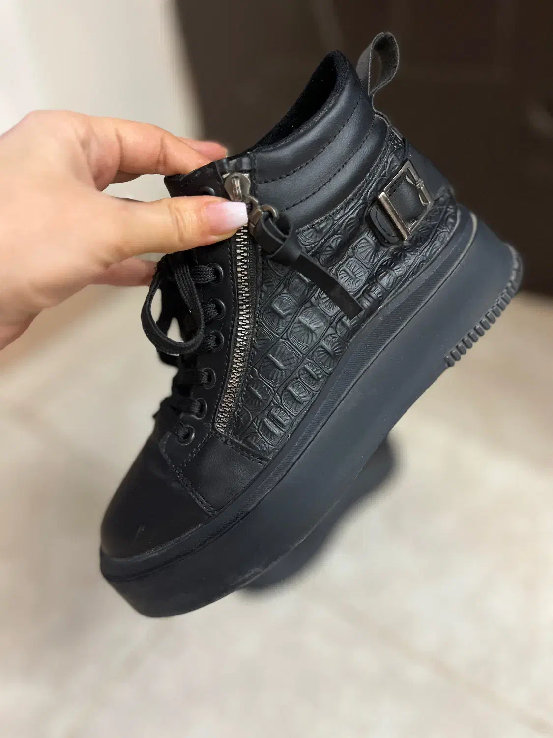 نیم بوت سایز38|کیف، کفش، کمربند|رباطکریم, رباطکریم|دیوار