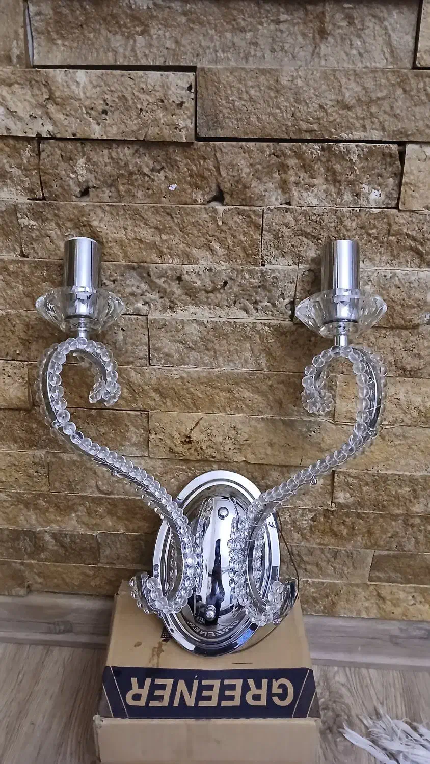 تعدادی دیوار کوب موجود است|لوستر و چراغ آویز|تبریز, |دیوار