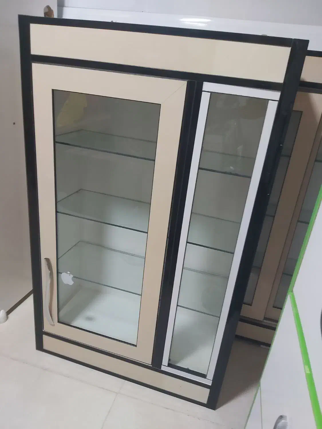 ویترین ایستاده زمینی و دیواری|بوفه، ویترین، کنسول|قم, زنبیل آباد|دیوار