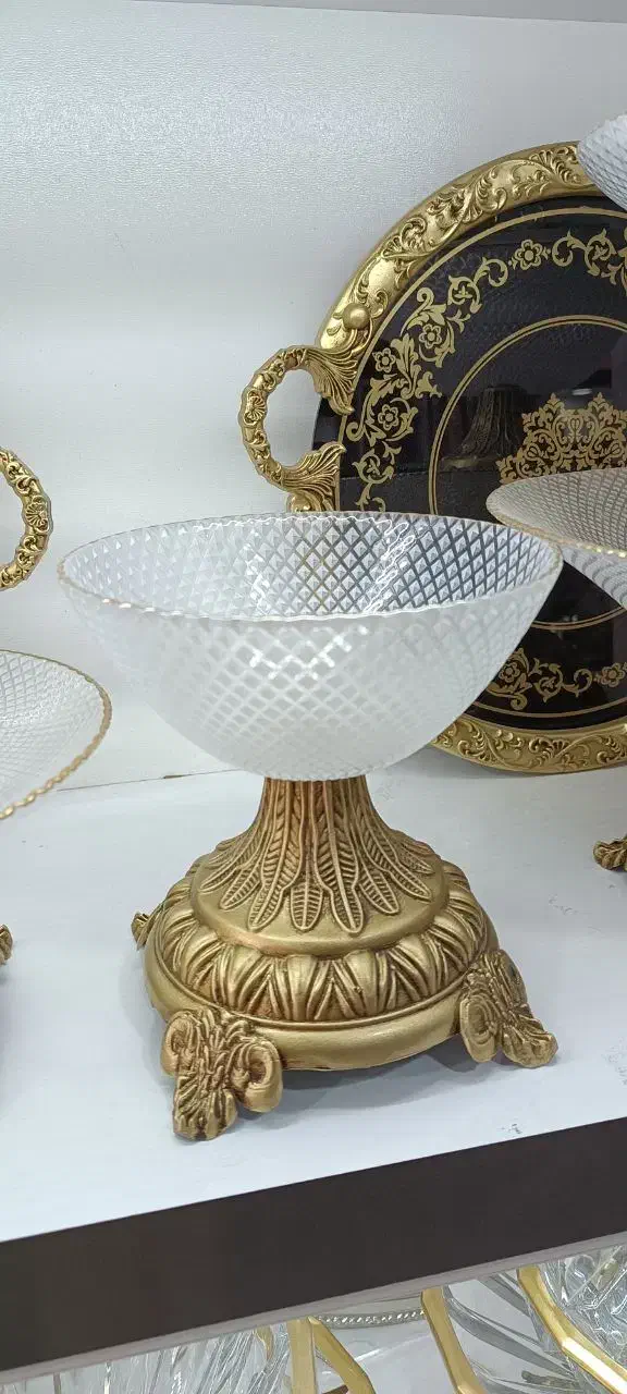 ظروف پذیرایی پایه دار ، پایه برنزی لب طلایی شطرنجی|ظروف سرو و پذیرایی|سبزوار, فیاض|دیوار