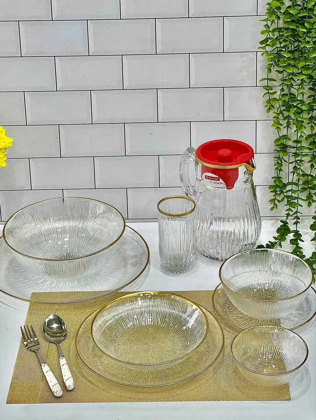 سرویس پذیرایی 33پارچه|ظروف سرو و پذیرایی|ماسال, |دیوار