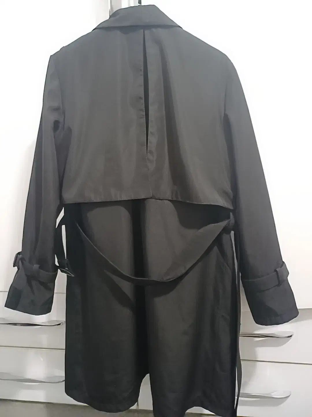 بارونی|لباس|خرم‌آباد, |دیوار