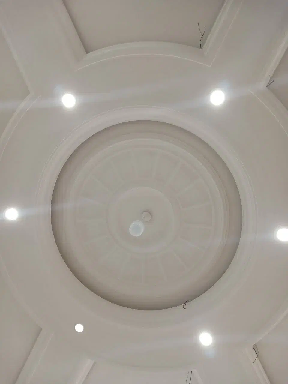 انواع گچ کاری و لکه گیری|خدمات پیشه و مهارت|خرم‌آباد, |دیوار