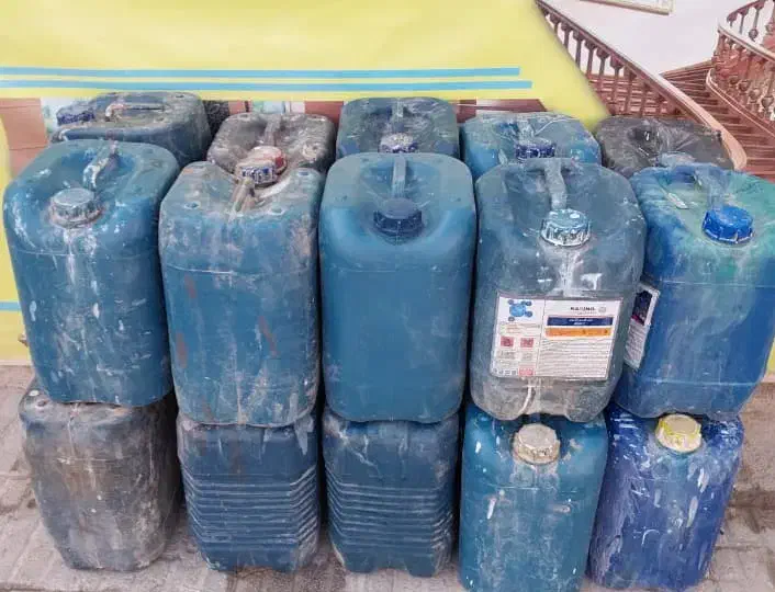 گالن ۲۰ لیتری|ظروف نگهدارنده، پلاستیکی، یک‌بارمصرف|بیرجند, |دیوار