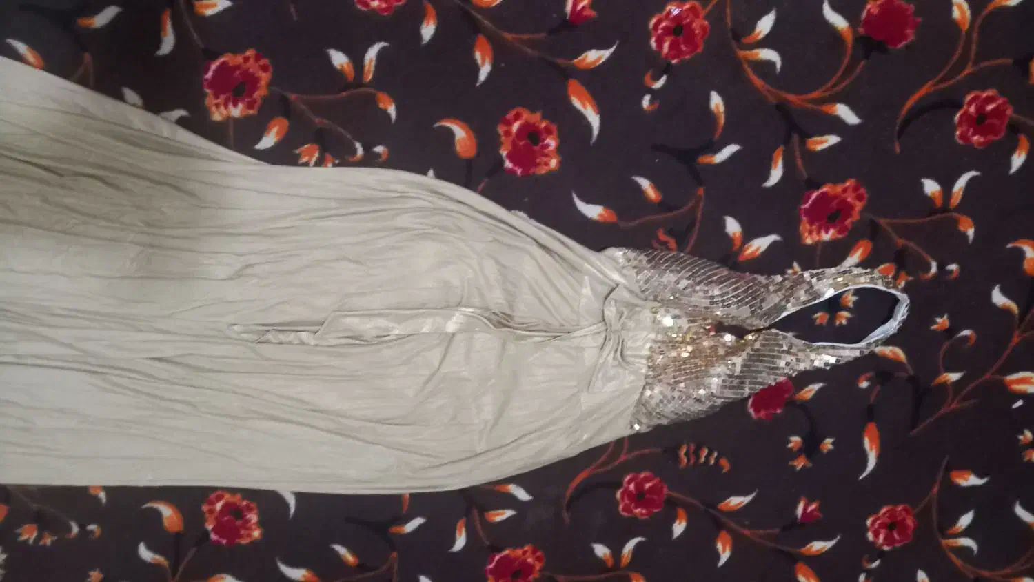 لباس مجلسی|لباس|مسجد سلیمان, |دیوار