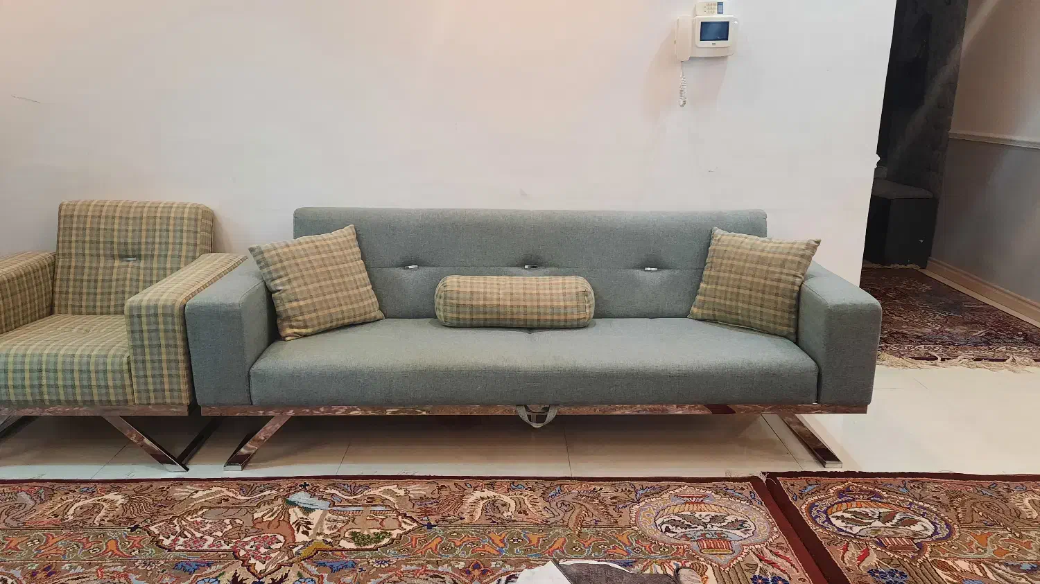 مبلمان ۷نفره تخت خواب شو|مبلمان خانگی و میز عسلی|مشهد, چهارچشمه|دیوار