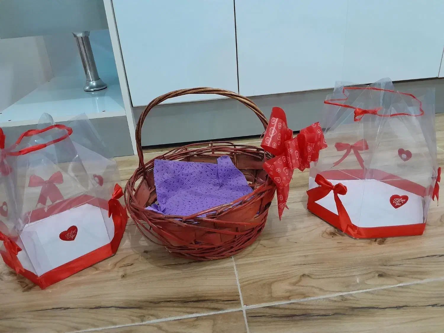 سبد میوه شب یلدا و باکس طلقی|صنایع دستی و سایر لوازم تزئینی|پارس‌آباد, |دیوار