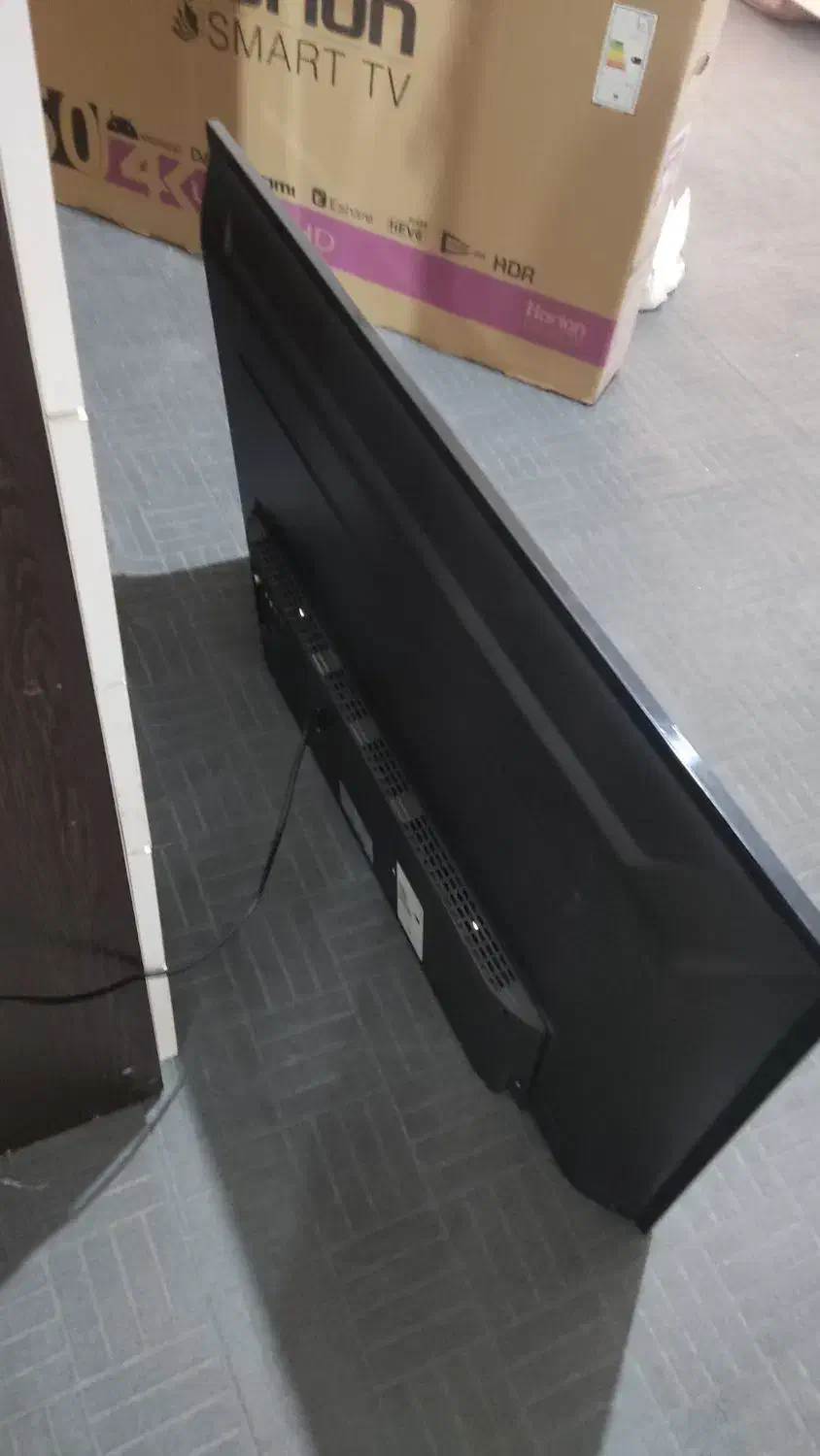 تلویزیون ایکس ویژن پنل ضربه خورده|تلویزیون و پروژکتور|قرچک, مهدیه|دیوار