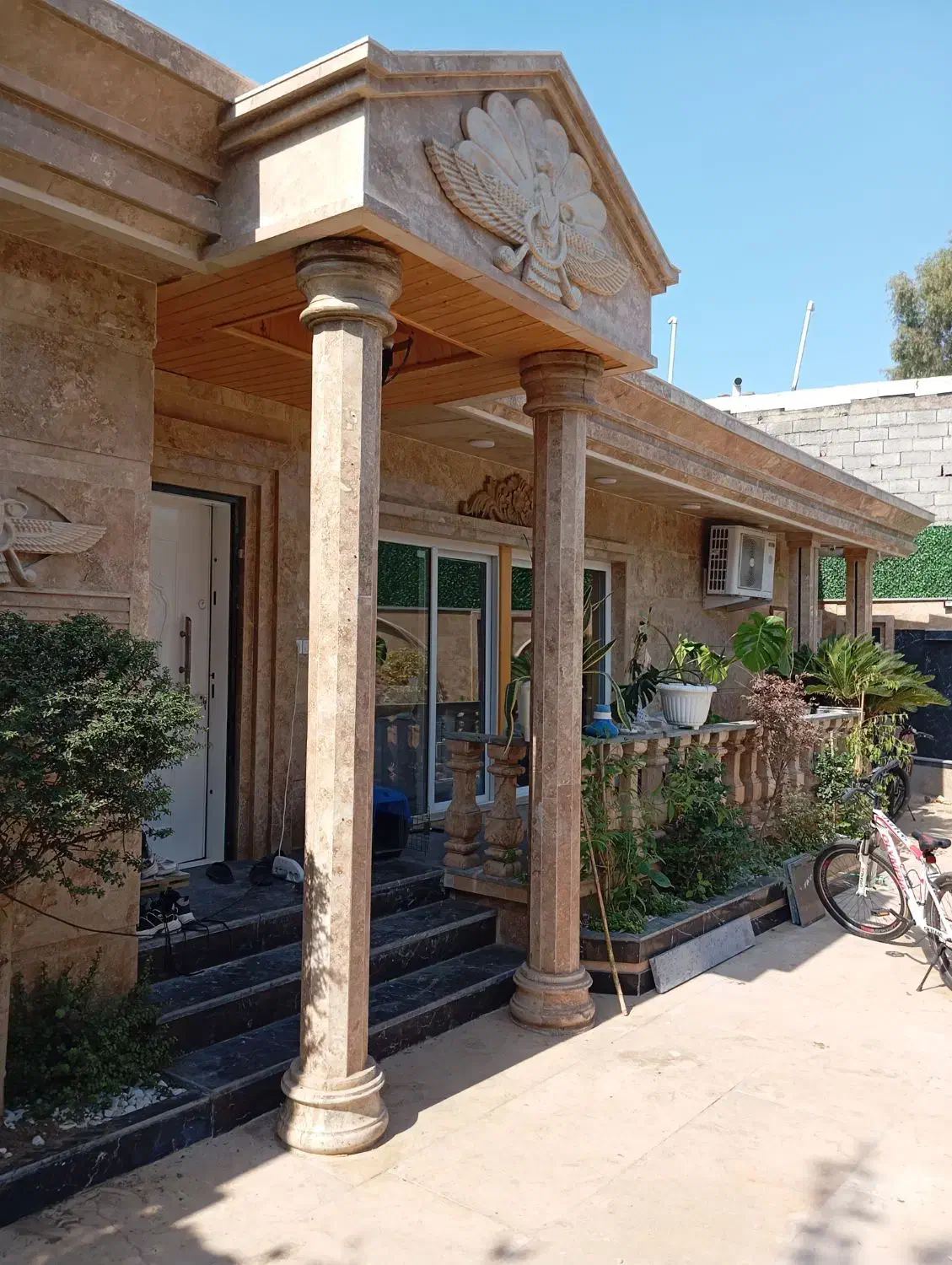 کارگر ساده کاشی کاری وسنگ کاری|خدمات پیشه و مهارت|بابلسر, |دیوار