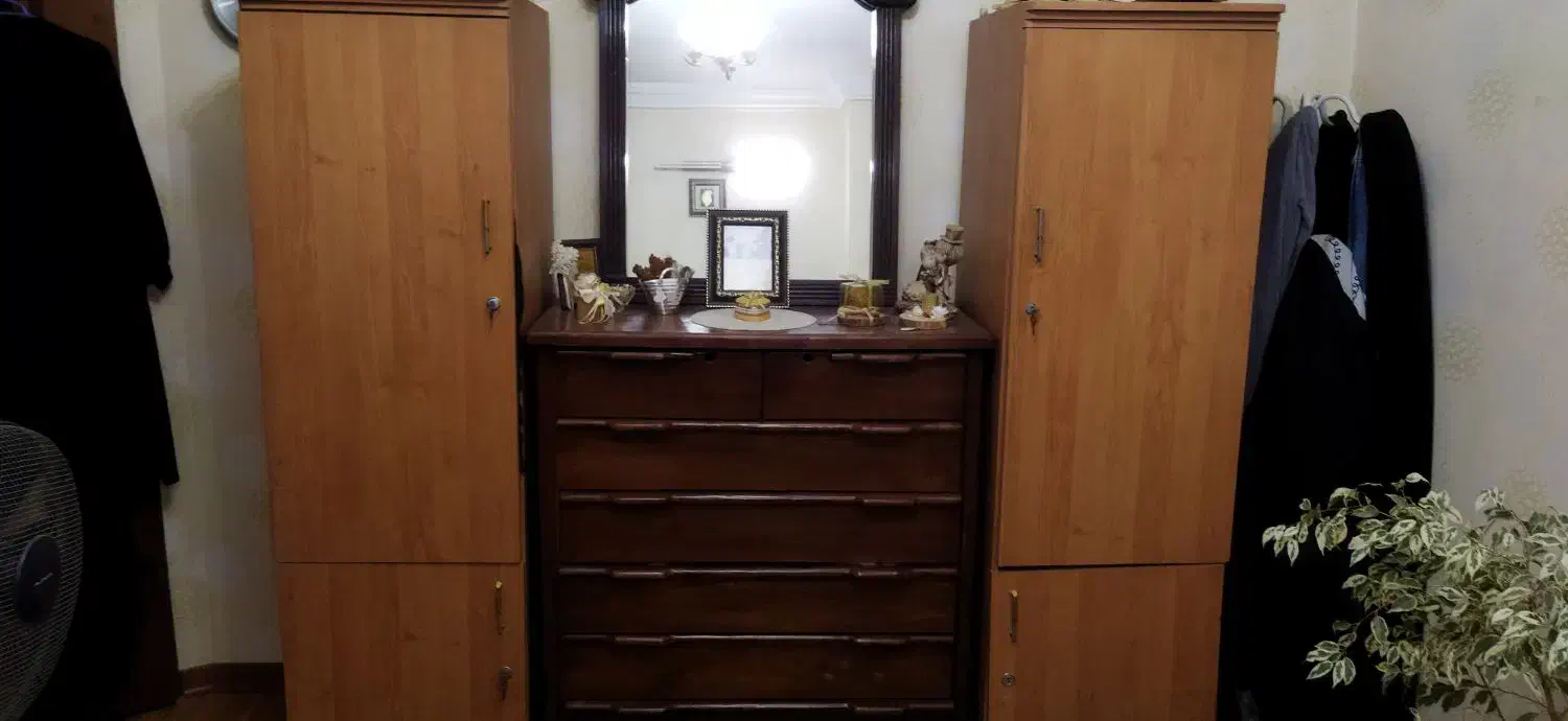 کمدچوبی ودراور واینه|جاکفشی، کمد، دراور|مشهد, سرافرازان|دیوار