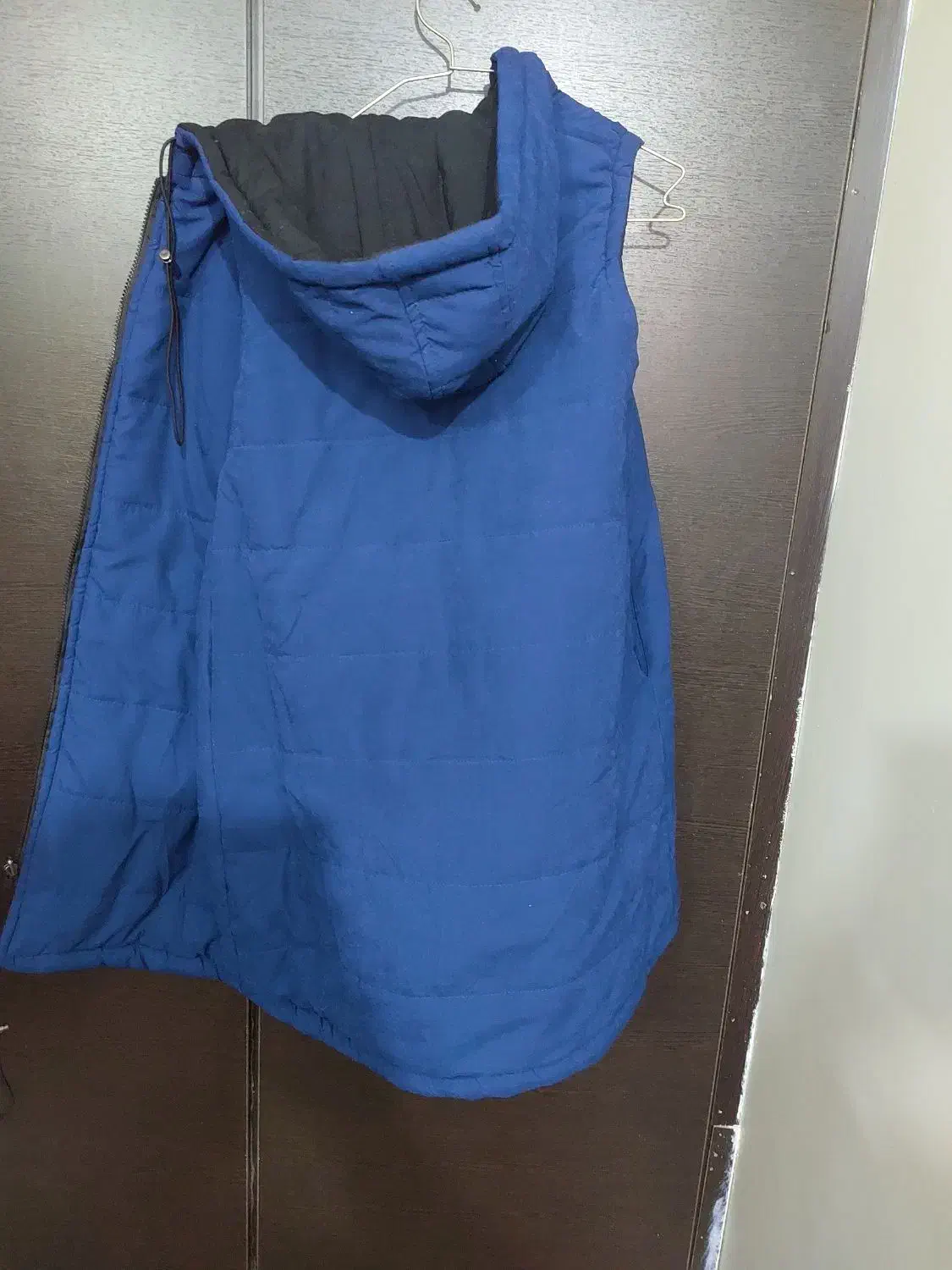 پالتو وپافر|لباس|شاهین‌شهر, پاسداران|دیوار