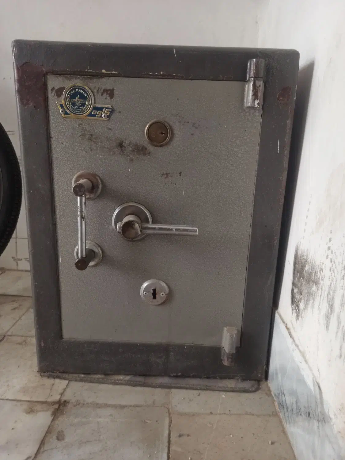 گاوصندوق فروشی|ابزارآلات|اسفراین, |دیوار