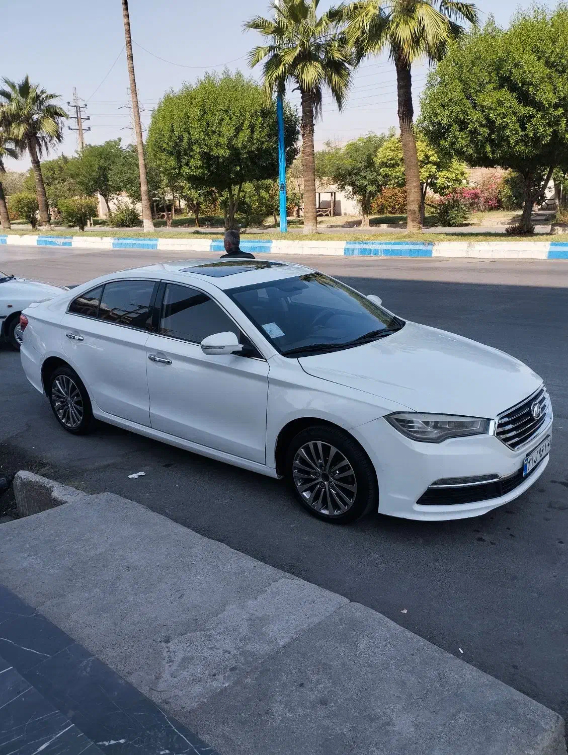 لیفان 820 سفید مدل1396 بدون رنگ و ضربه کم کار|خودرو سواری و وانت|یاسوج, |دیوار