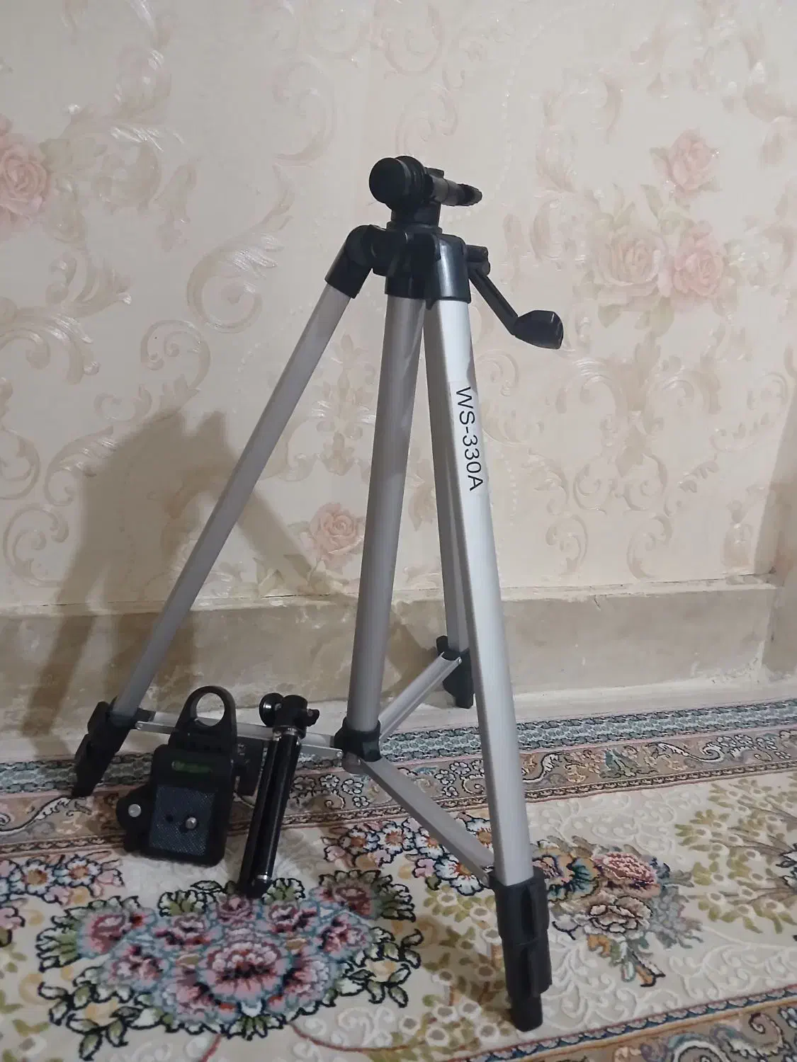 سه پایه|دوربین عکاسی و فیلم‌برداری|کرج, خرمدشت|دیوار