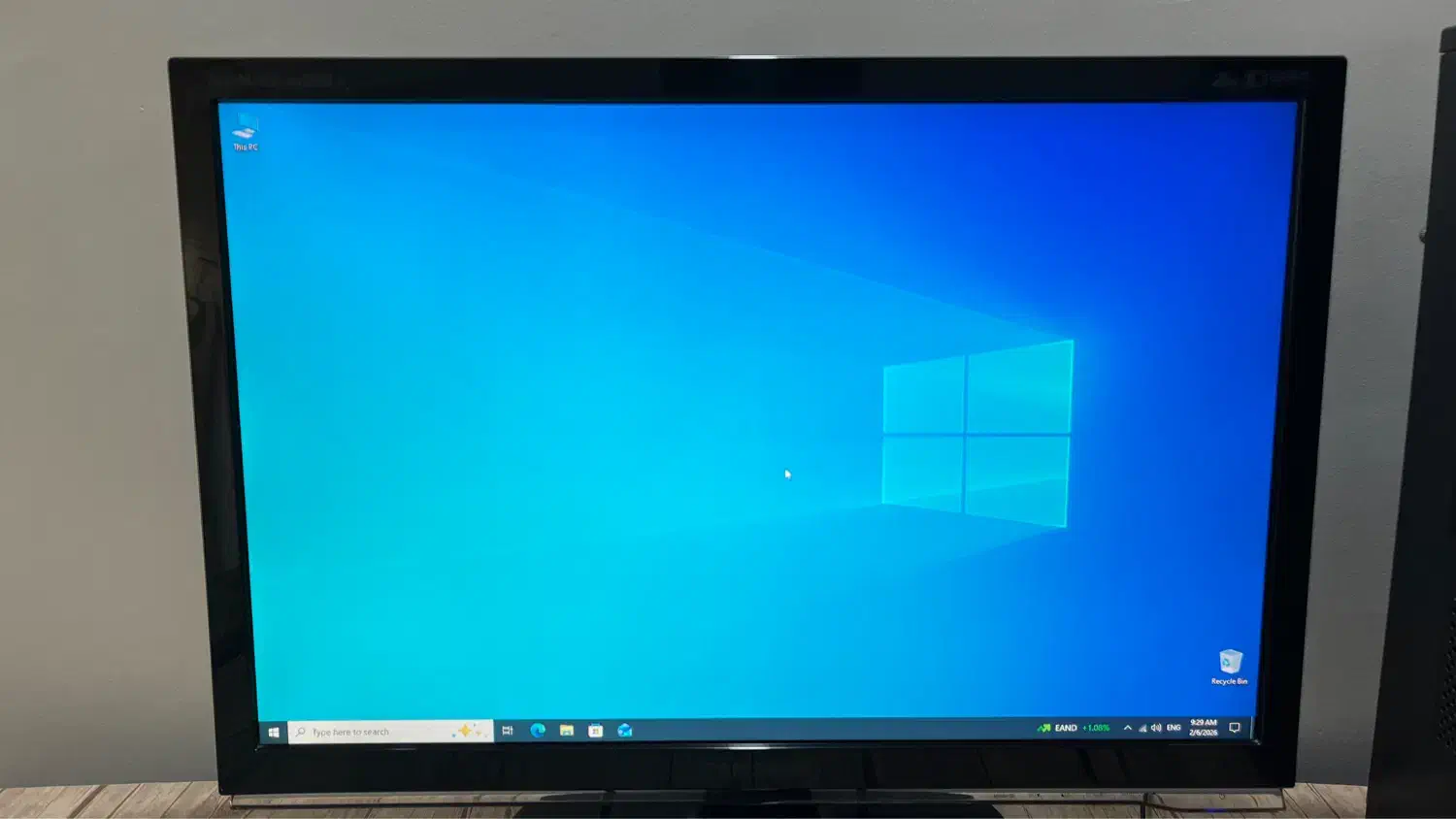 کامپیوتر|رایانه رومیزی|فردیس, فردیس|دیوار