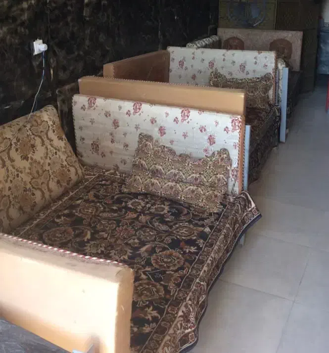 دوعدد تخت چهار نفره آهنی مخصوص کافه باغ رستوران|مبلمان خانگی و میز عسلی|خرم‌آباد, |دیوار