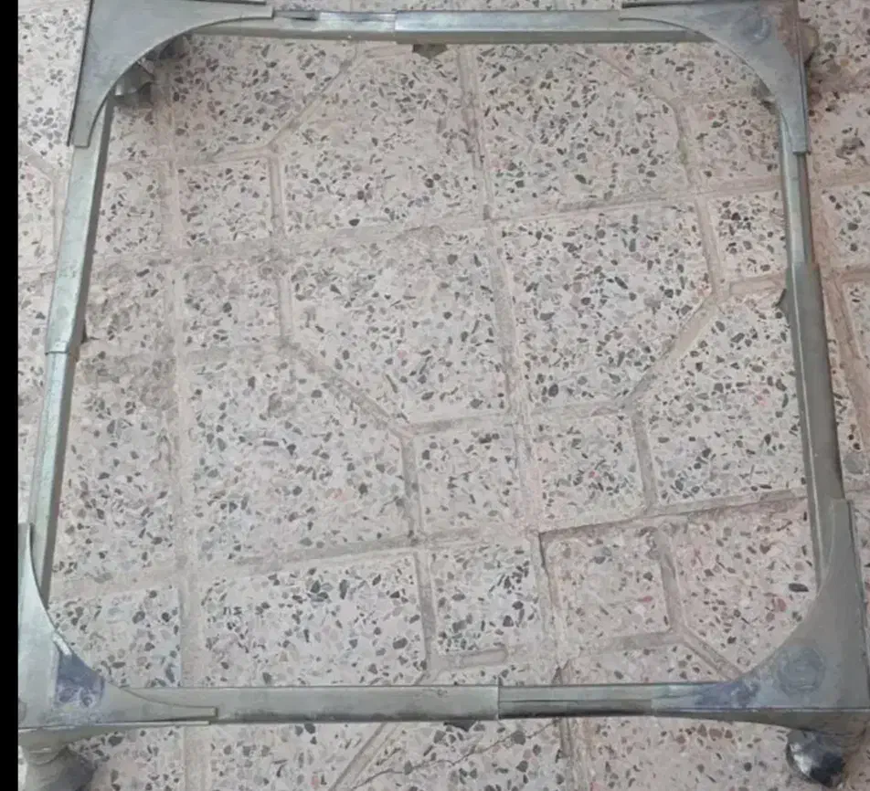 زیر یخچالی چرخدار سالم دو عدد|یخچال و فریزر|الیگودرز, |دیوار