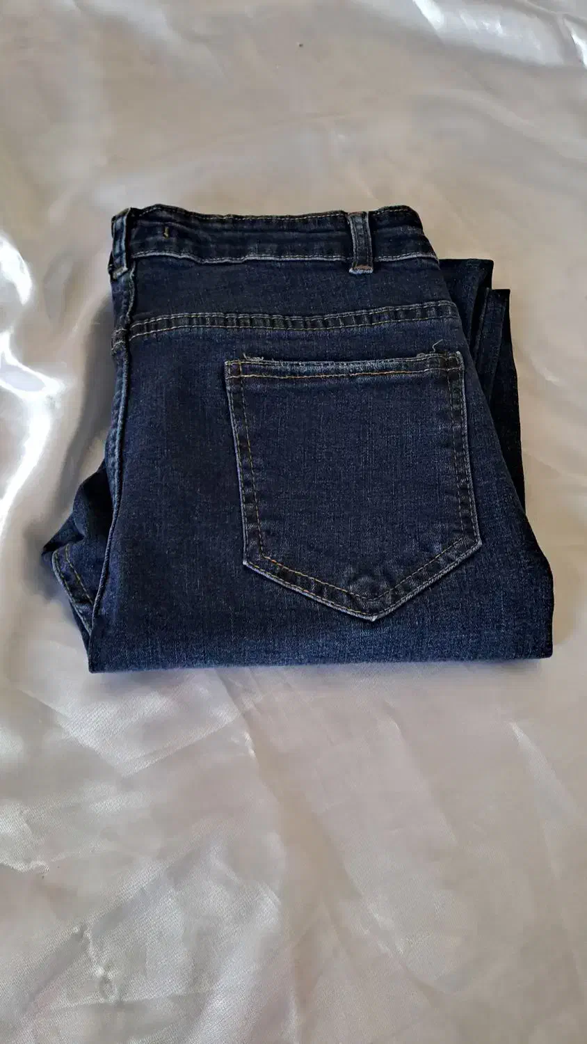 شلوار جین|لباس|رودسر, |دیوار