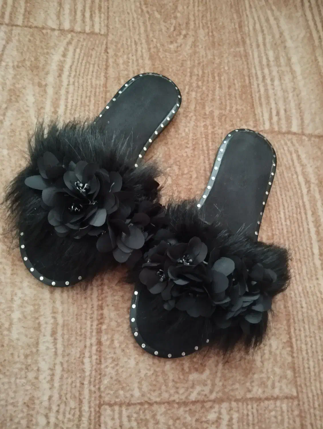 صندل|کیف، کفش، کمربند|اردبیل, |دیوار