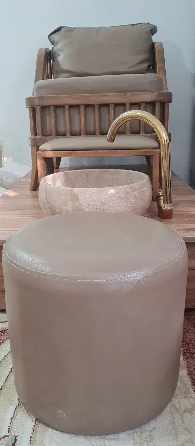 پدیکور|آرایشگاه و سالن‌های زیبایی|چابهار, |دیوار