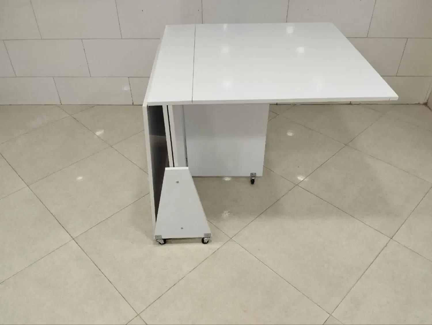 میز برش خیاطی|لوازم خیاطی و بافتنی|میبد, |دیوار