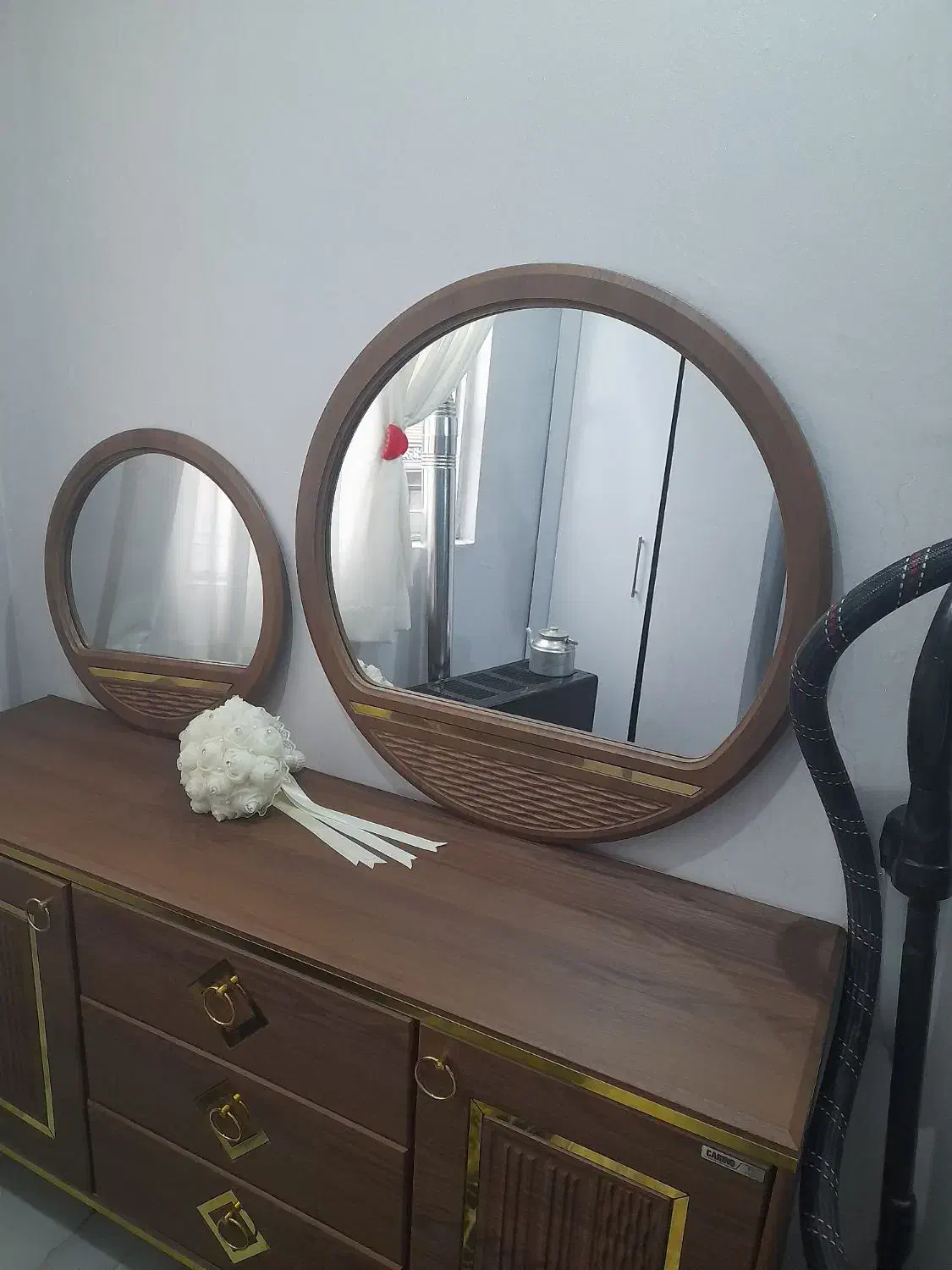 آیینه کنسول|بوفه، ویترین، کنسول|رشت, استقامت ۱|دیوار