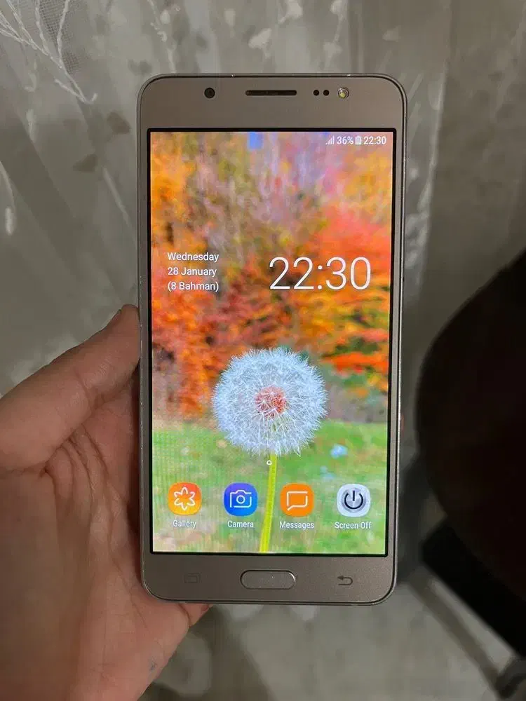 سامسونگ j5 2016 گلد حافظه 16GB|موبایل|ساری, |دیوار