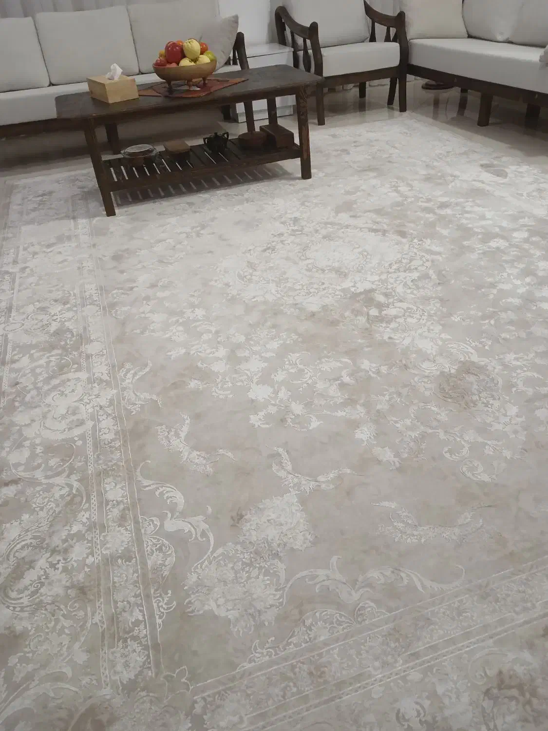 فرش تازه نوی نو یک ماه خریدم|فرش|لاهیجان, گلستان|دیوار