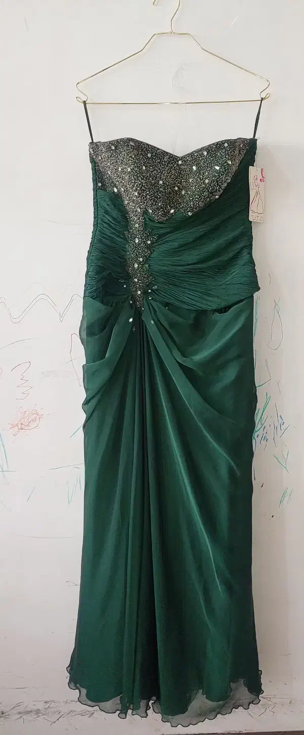 لباس نو ترک|لباس|ارومیه, |دیوار