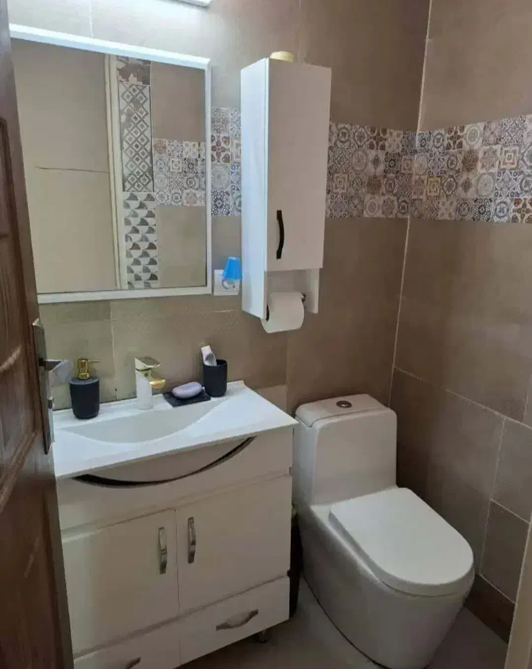 آپارتمان 73 متری دو خواب فول بازسازی بالکن دار