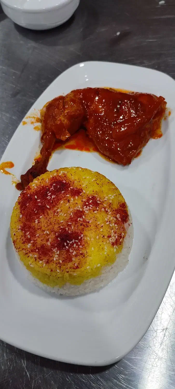 نیرو خانم جهت کار در رستوران|استخدام خدمات فروشگاه و رستوران|مهران (ایلام), |دیوار