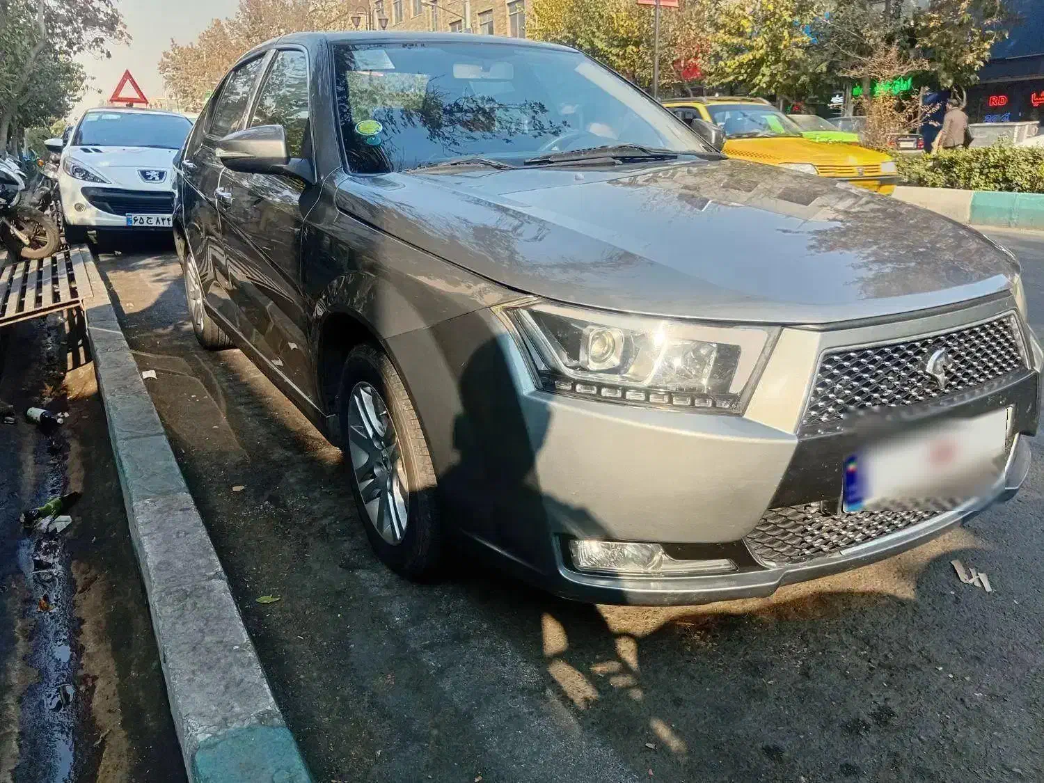 دنا پلاس مدل ۹۹|خودرو سواری و وانت|تهران, قیام|دیوار