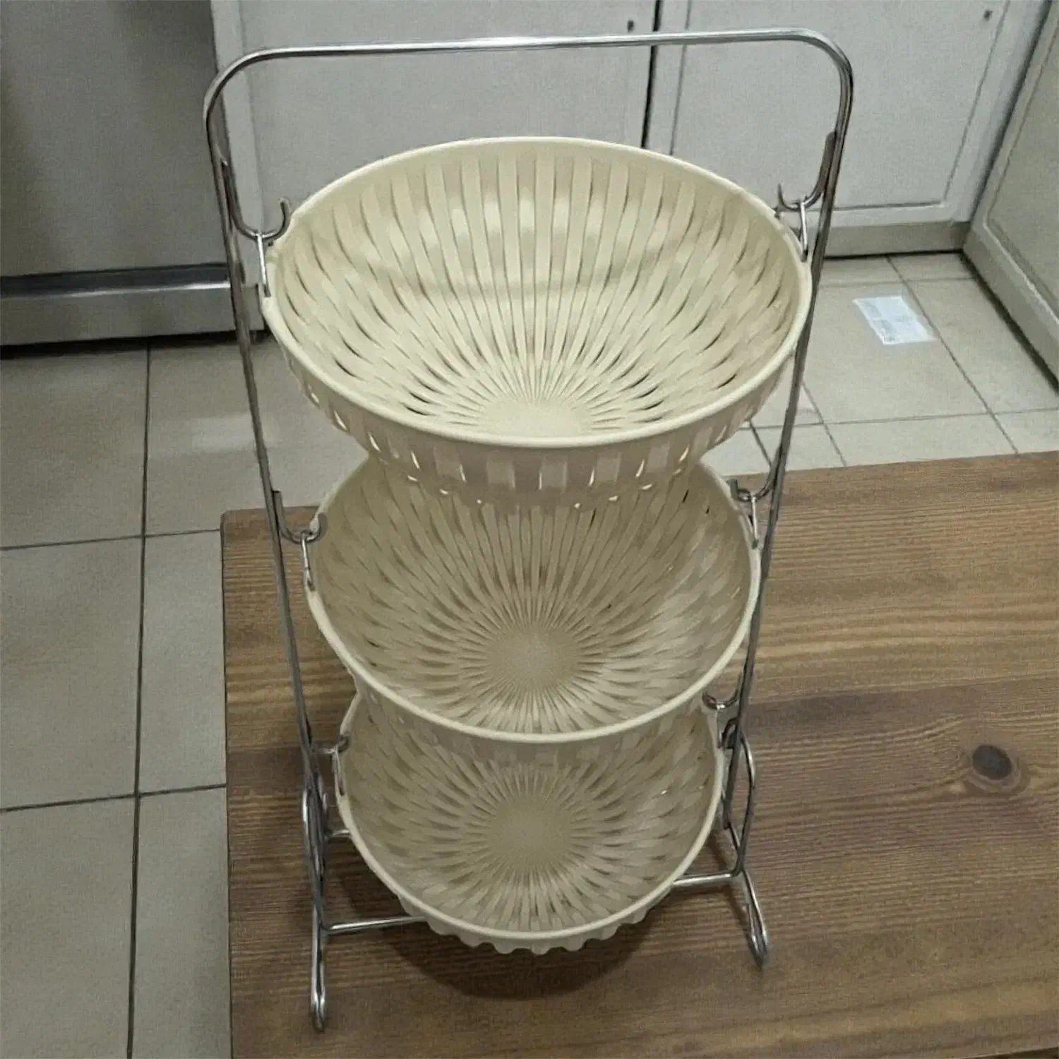 میز اتو سبد سیب زمینی پیاز|اتو و لوازم اتو|نهاوند, |دیوار