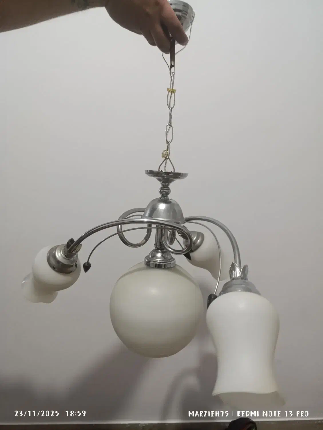 لوستر  ۴شاخه و تک شاخه|لوستر و چراغ آویز|محمدیه-قزوین, |دیوار