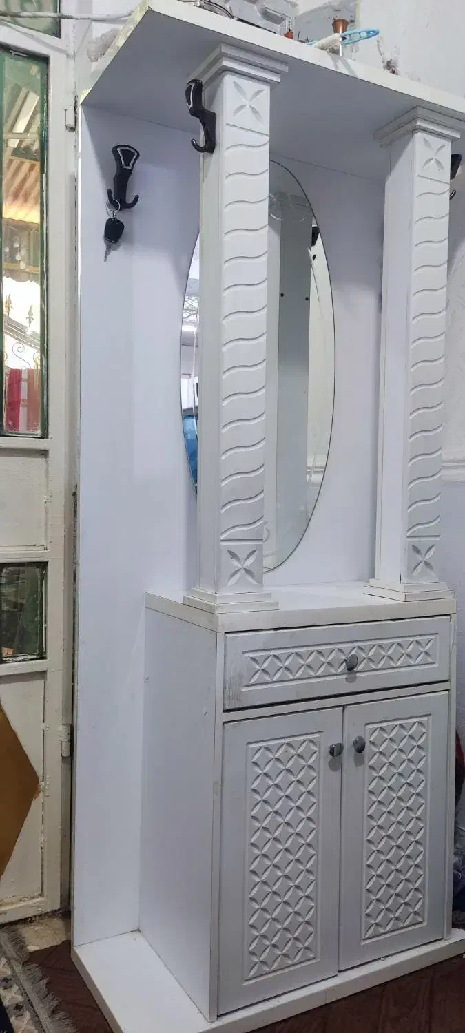 جاکفشی|جاکفشی، کمد، دراور|بندر امام خمینی, |دیوار