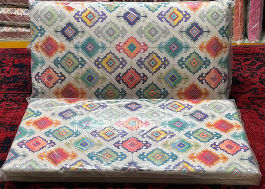 پشتی۱/۲۰۰ شانه (بازرگانی فرش بهمنی)|فرش|مشهد, شهید مطهری|دیوار