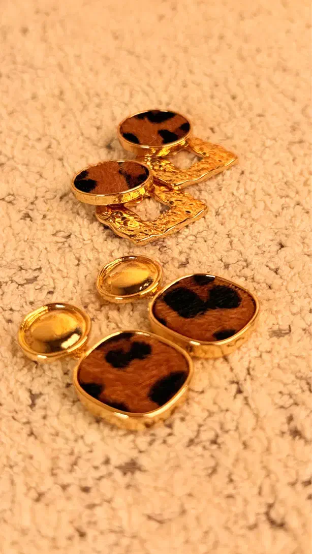 گوشواره پلنگی|بدلیجات|رشت, صفاری|دیوار