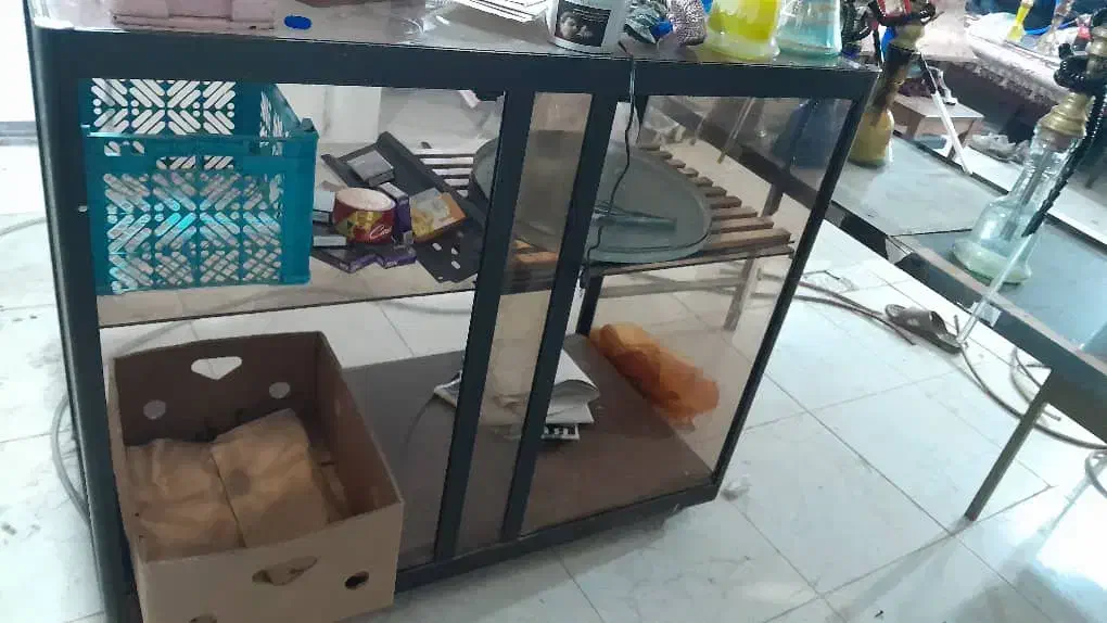 دوعدد بوفه آلمینیومی|بوفه، ویترین، کنسول|بازرگان, |دیوار