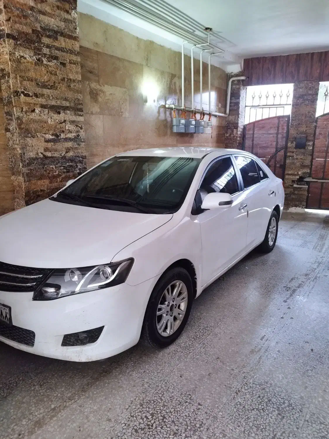 آریو اتومات|خودرو سواری و وانت|گرگان, |دیوار