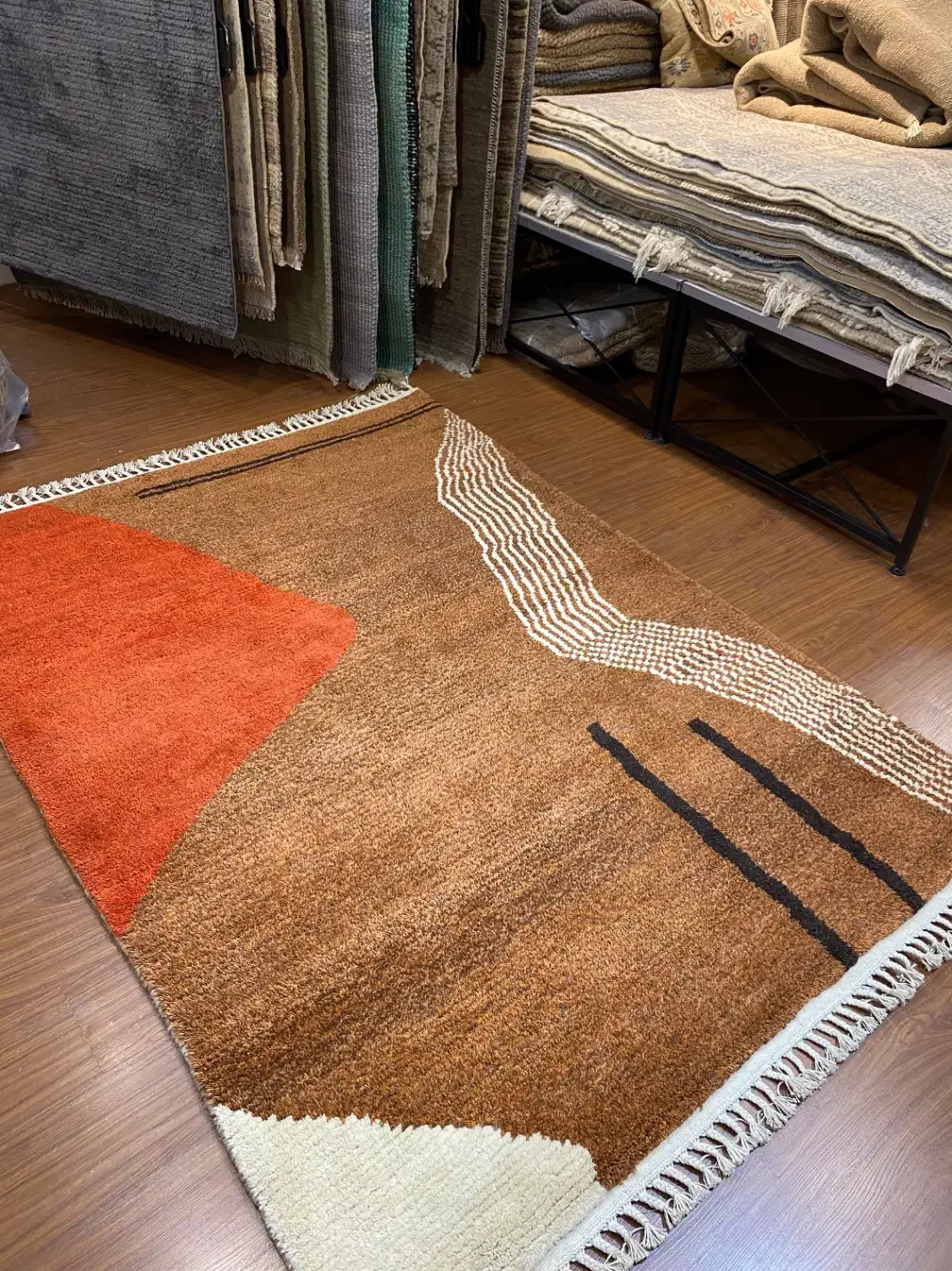 فرش تمام دستبافت نخ دستریس رنگرزی گیاهی|فرش|تهران, اوقاف|دیوار